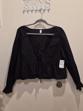 bp Black Tie-Front Peplum Top